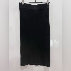 Inc Sz Xl black knit skirt slip lining underneath goes to knee stretch waist